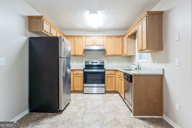 Building Photo - 41 Alise Ct