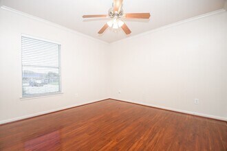 Building Photo - 14234 Silver Glade Ln