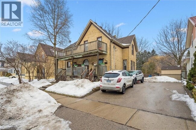 Photo du bâtiment - 160 Ahrens St W