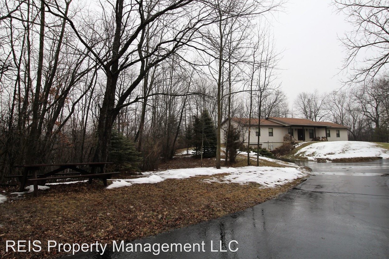 Primary Photo - 21288 W Barton Rd