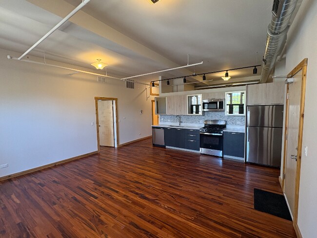 Foto del edificio - 4601 S Ellis Ave