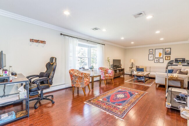 Foto del edificio - 111 Herbert Ave