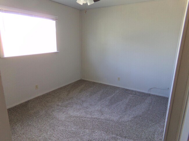 Building Photo - 1332 Baxter Ln