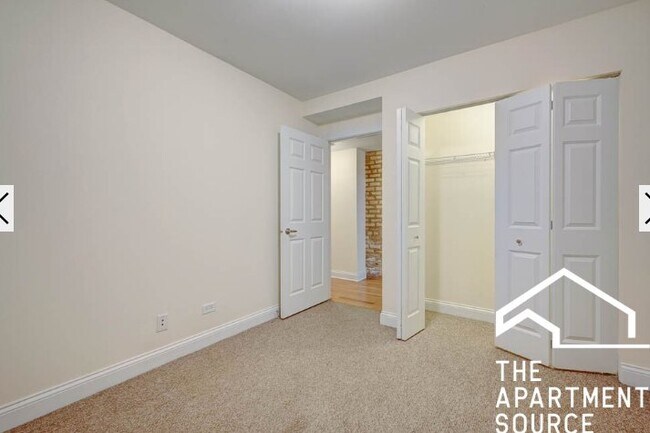 Foto del edificio - 2834 N Albany Ave