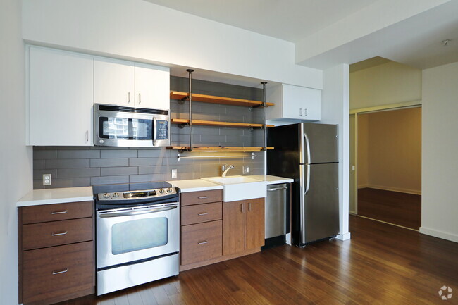 2HAB, 1BA - 690 ft² - Central Eastside Lofts