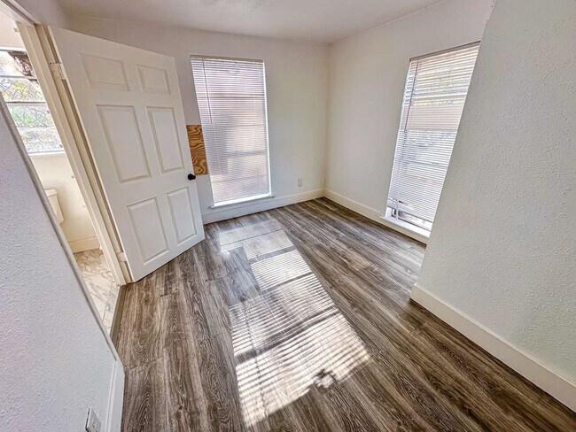 Foto del edificio - 2555 Pierce St