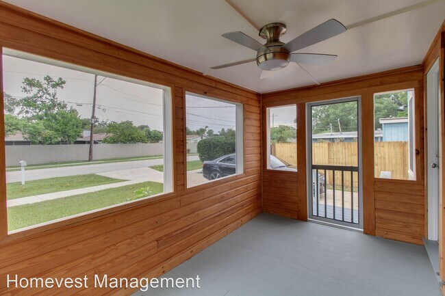 Building Photo - 2 br, 1 bath House - 1750 Lake Margaret Dr