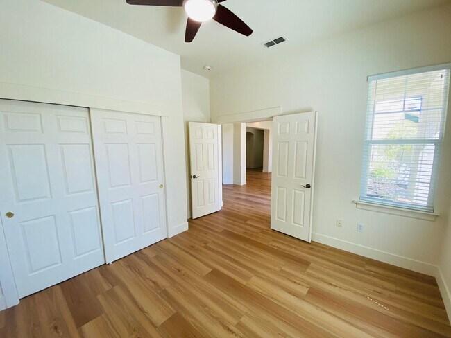 Building Photo - Roseville Masterpiece in Stone Canyon Gate...