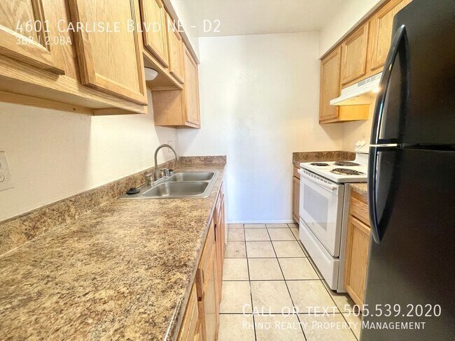 Foto del edificio - 4601 Carlisle Blvd NE