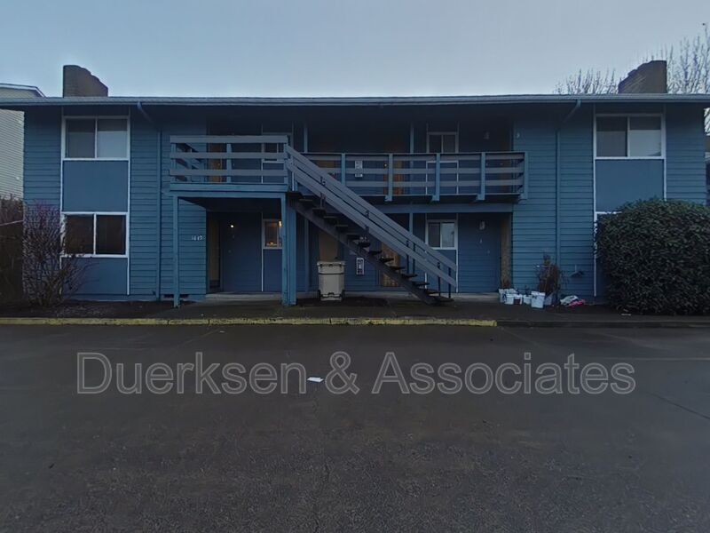 Primary Photo - 1649 NW Division St