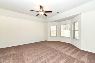 Building Photo - 1022 Schooner St