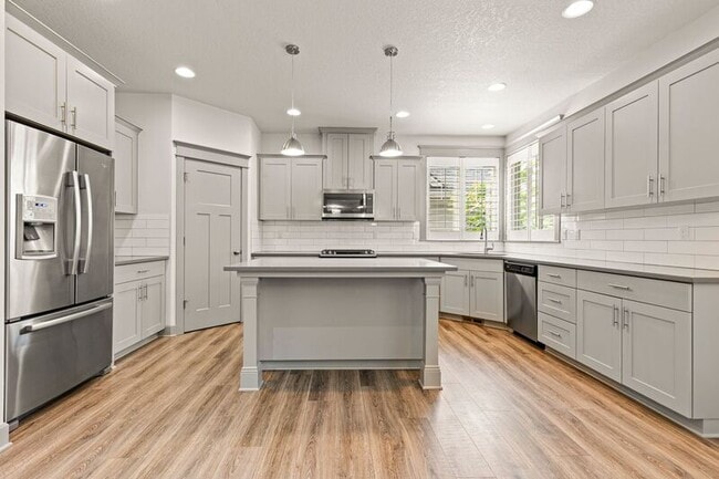 Building Photo - 14716 Blue Blossom Way