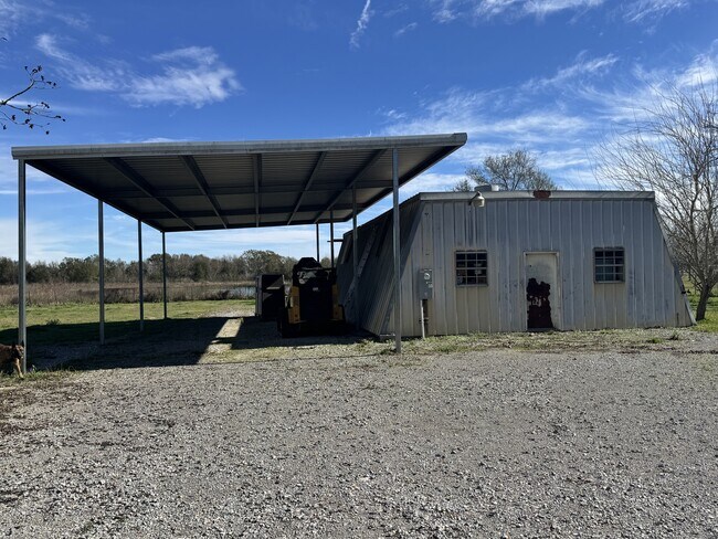 Building Photo - 2316 Mire Hwy