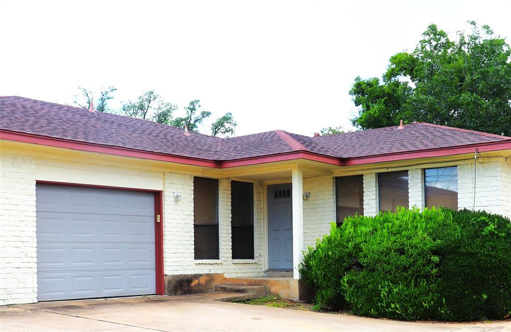 Primary Photo - 1210 Leander Rd