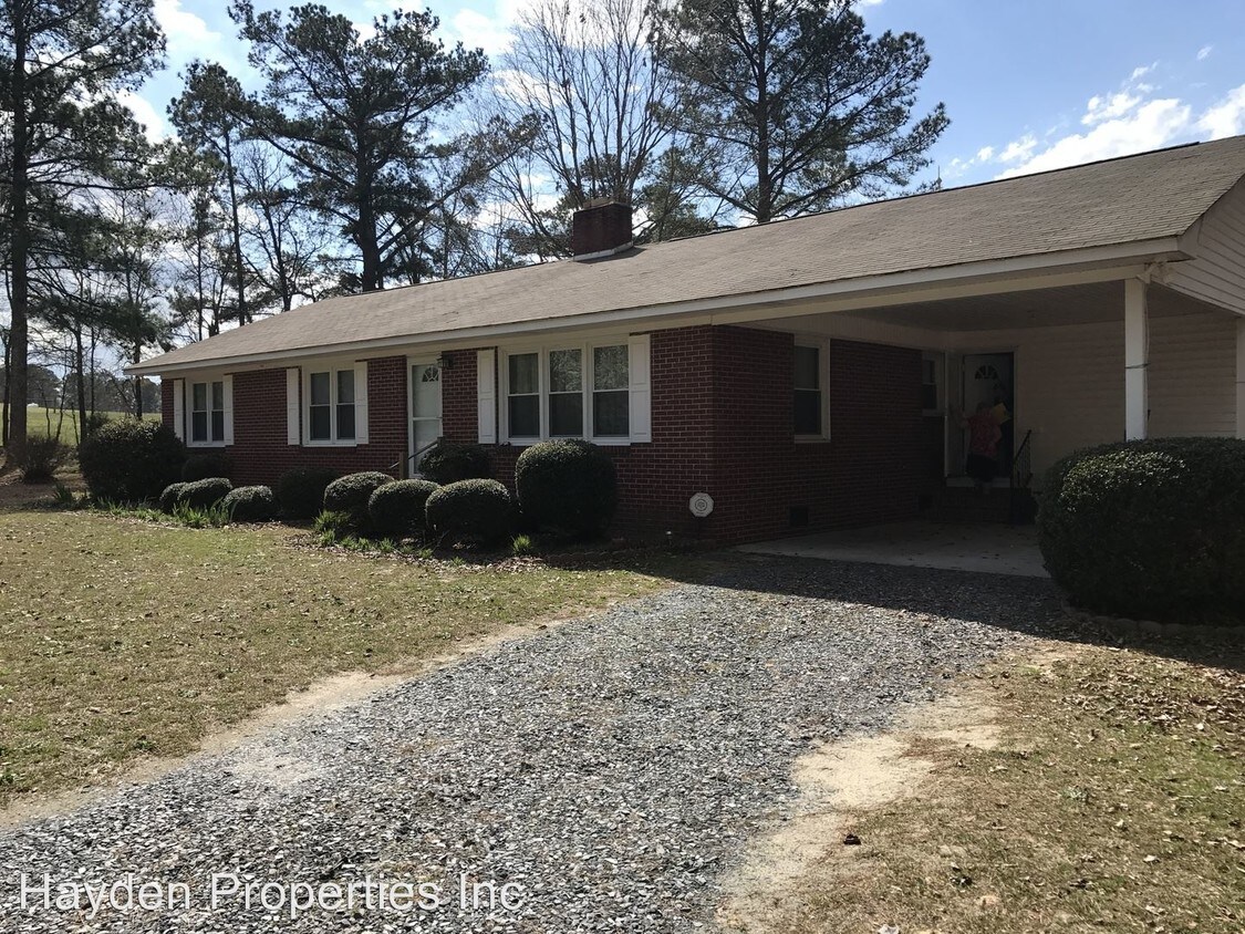 Primary Photo - 3 br, 1 bath House - 201 Clayton Carriker Rd