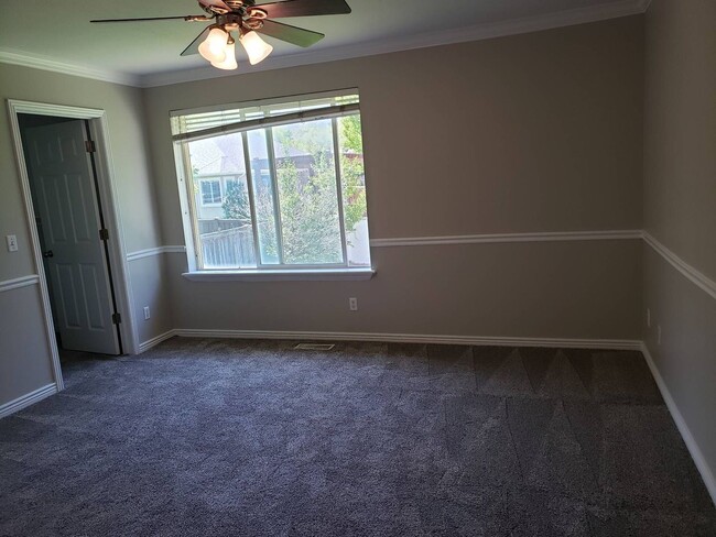 Building Photo - Beautiful 6 Bed 3 bath in Springville!!