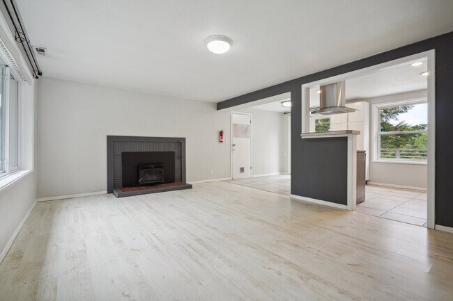 Foto del edificio - 14729 22nd Ave NE