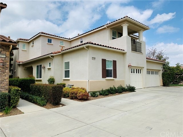 Primary Photo - 23759 Los Pinos Ct
