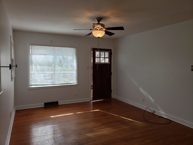 Foto del edificio - 14 Montgomery Street