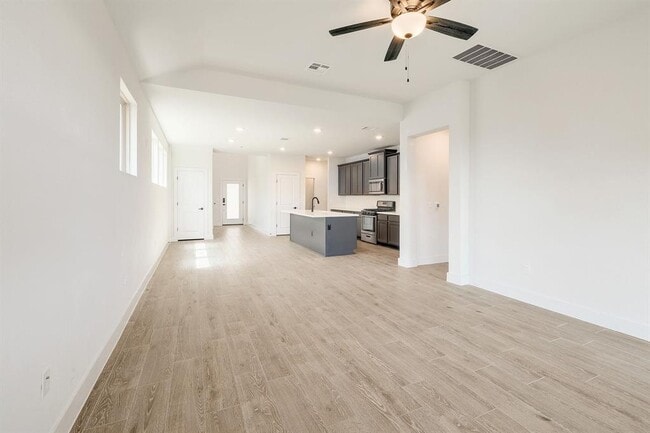 Building Photo - 6111 Dumfries Ln