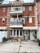 Building Photo - 47-57 58th Ln