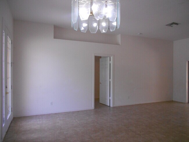 Foto del edificio - 5491 NW Dabney Ct