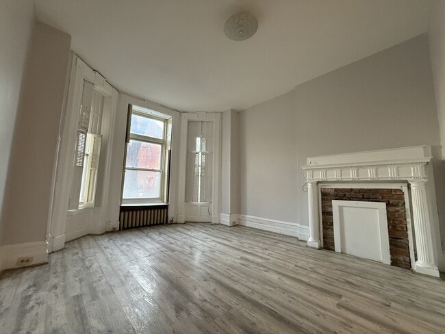 Building Photo - 255 State St