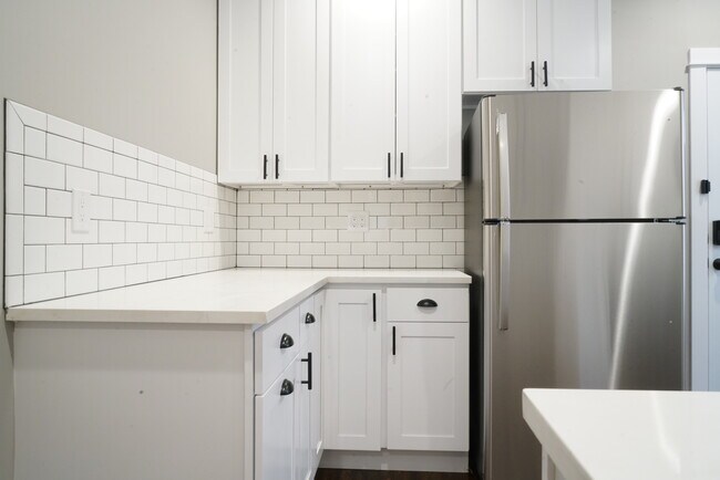 Foto del edificio - 2620 N Springfield Ave