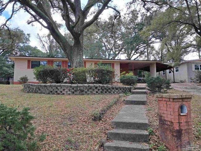 Foto del edificio - 4929 Springhill Dr