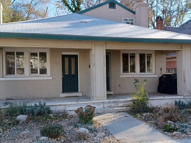 Building Photo - 621 S Lake St