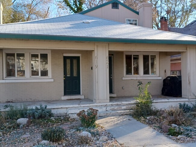 Foto del edificio - 621 S Lake St