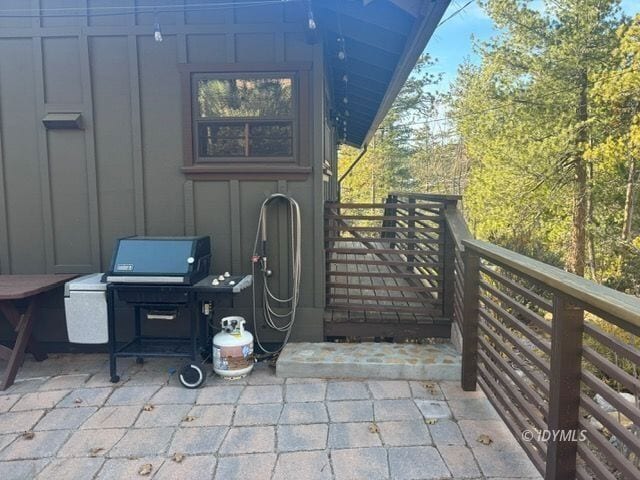 Building Photo - 25405 Seneca Dr