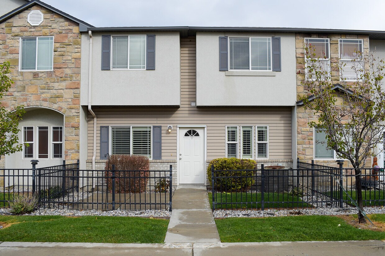 536 W 1490 N, Logan, UT 84341 Townhome Rentals in Logan UT