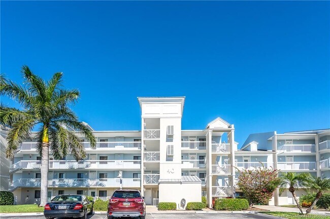 Foto del edificio - 40 NE Plantation Rd