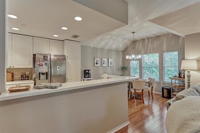 Foto del edificio - 87 Woodlily Pl