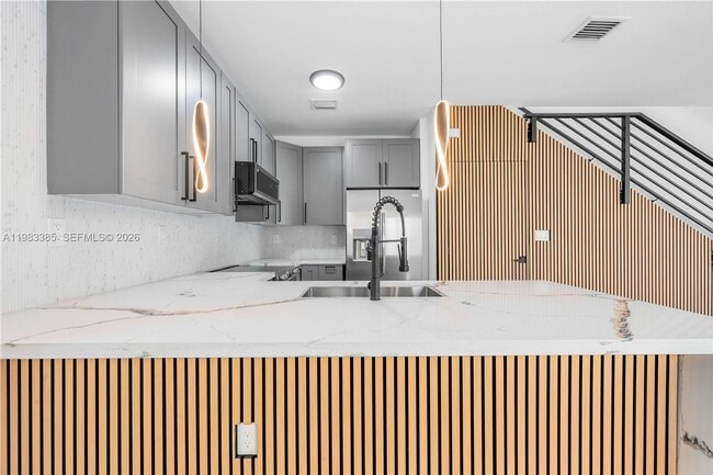 Foto del edificio - 2121 NW 45th St