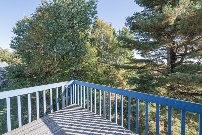 Building Photo - 60 Riggs Dr
