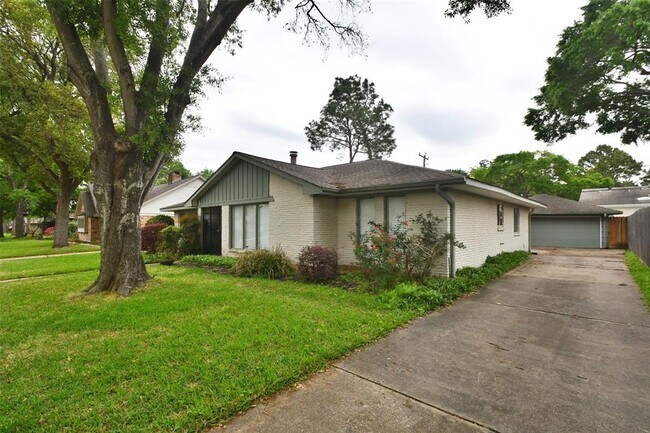 Building Photo - 5651 Wigton Dr