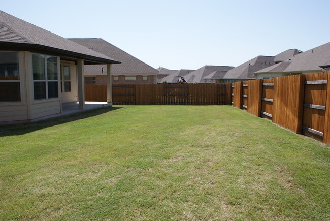 Building Photo - 3264 Pablo Cir