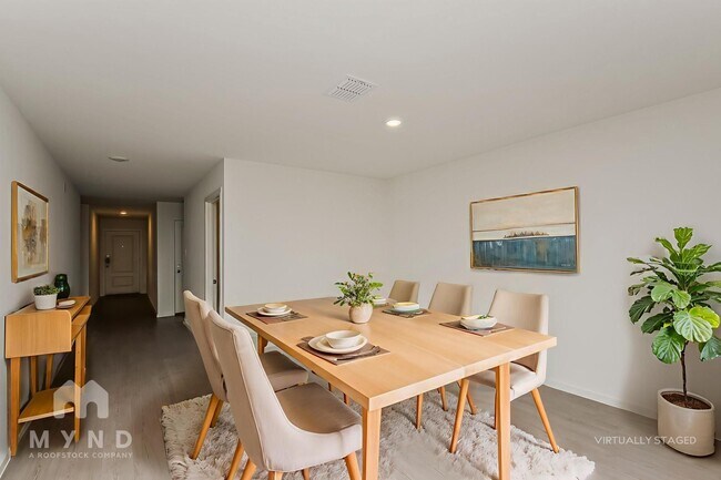 Building Photo - 2708 Mistwood Dr