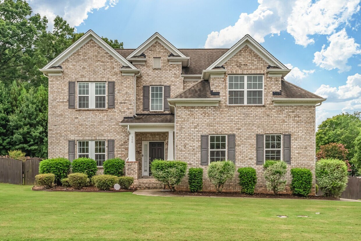 Foto principal - Gorgeous 4 Bedroom, 3 Bathroom House with ...
