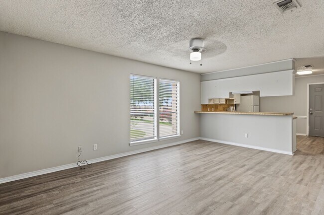 Foto del edificio - 322-328 Brookwood