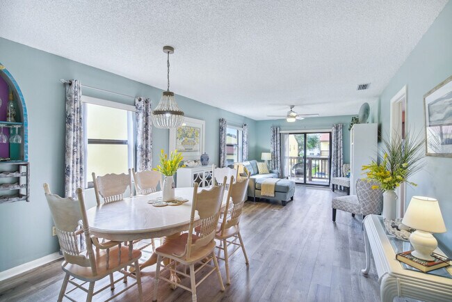 Foto del edificio - 5640 N Banana River Blvd