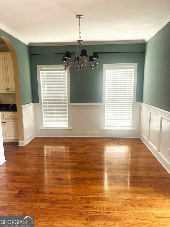 Building Photo - 338 Ivystone Dr