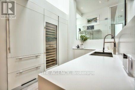 Building Photo - 41 Berryman St