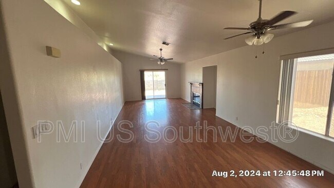 Foto del edificio - 3622 Terra Loma Dr