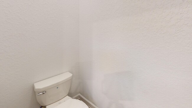 Foto del edificio - 7773 Lakes Edge Ln