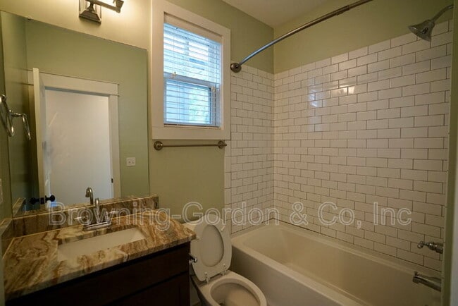Building Photo - 3402 Shelby Bottoms Bnd