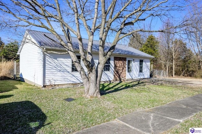 Building Photo - 243 S Airview Dr