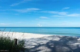 Building Photo - 9054 Capistrano St N